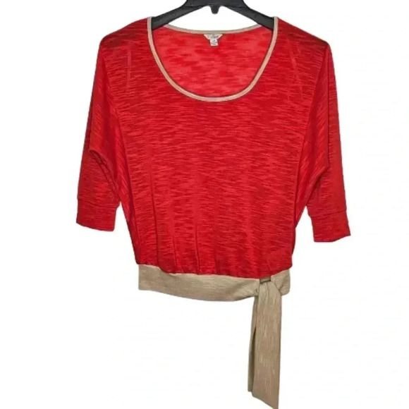 Guess Tops - Guess Women's Red Dolman Sleeve Beige Tie Waist Pullover Blouse Size Small